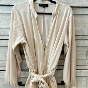 Beautiful Eloquii Cream-Colored Jumpsuit WITH POCKETS!!
